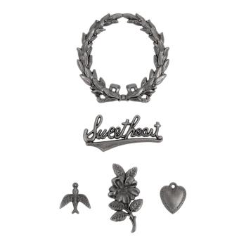 Tim Holtz - Idea Ology - Miniatur Metallanhänger "Adornments Sweetheart"