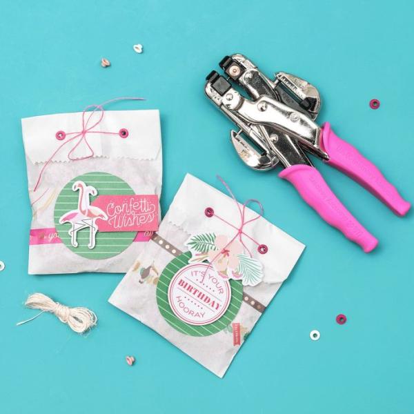 We R Memory Keepers - Crop-A-Dile hole punch - Eyelet setter - Ösensetzer